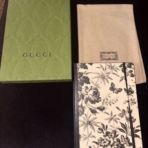 Brand new Gucci Floral Notebook with Box and dustbag